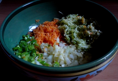 Grated Carrot, Courgette and Spring Onion